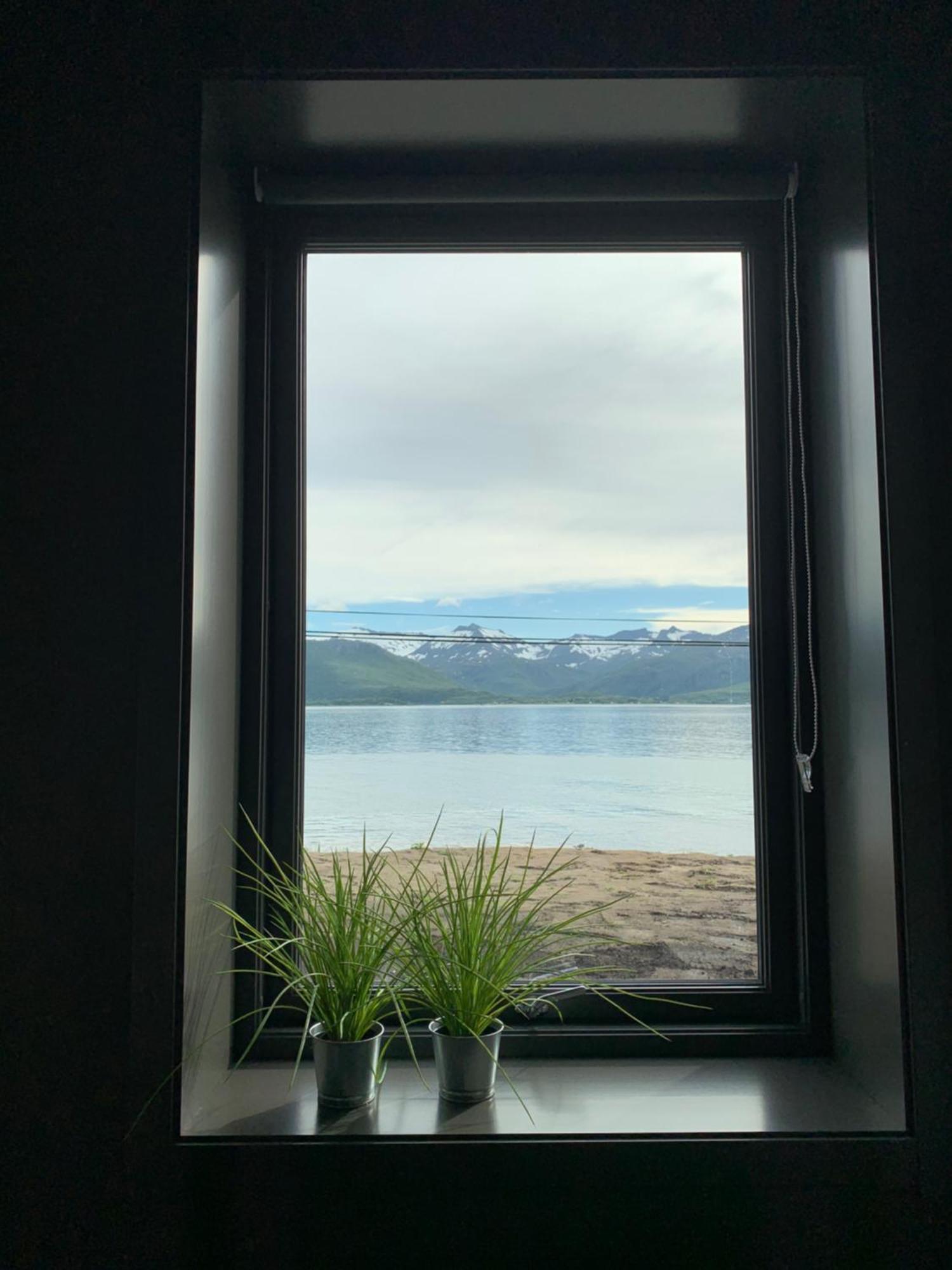 ホテル Bedehuset Basecamp Senja Skaland エクステリア 写真