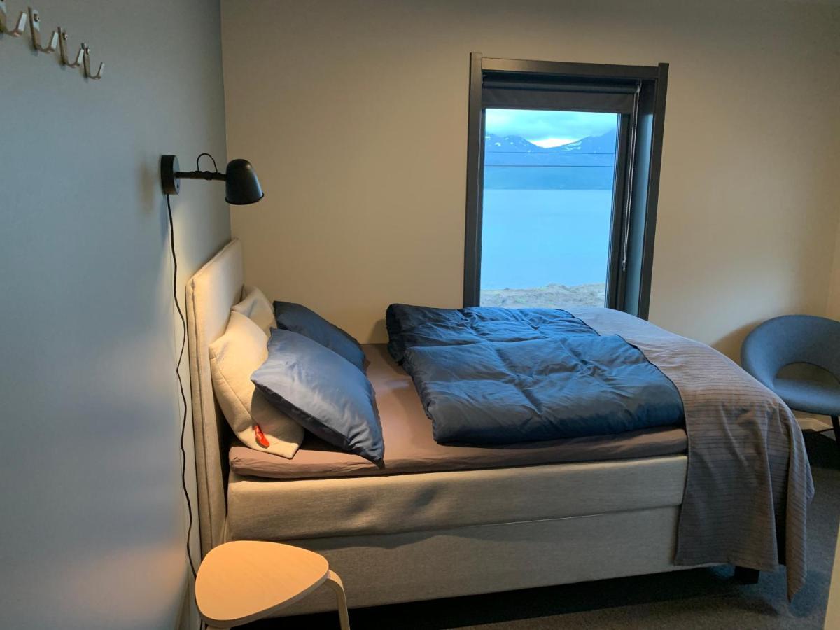 ホテル Bedehuset Basecamp Senja Skaland エクステリア 写真